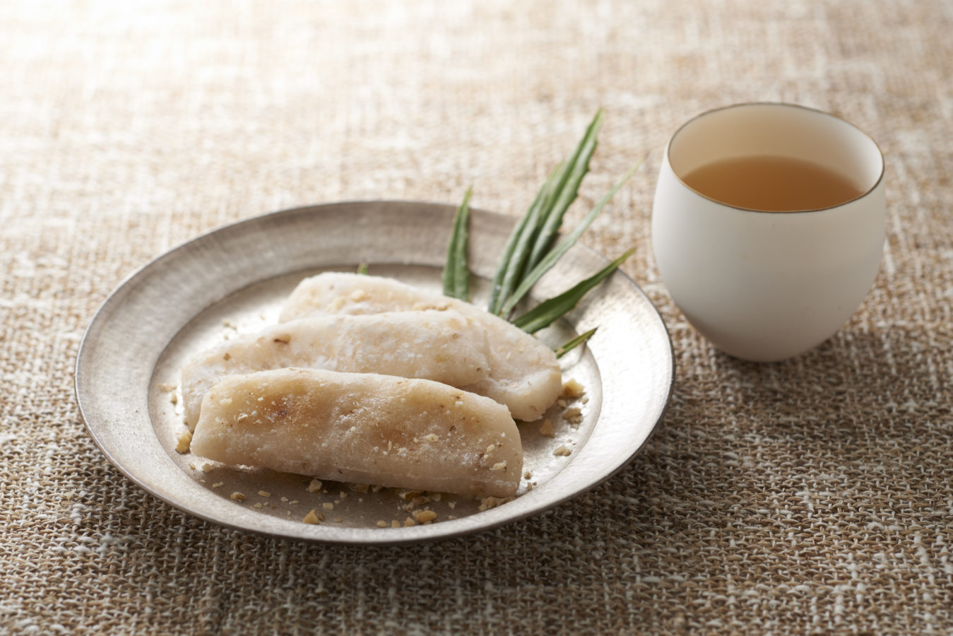 Kurumi (Walnut) Mochi くるみ餅