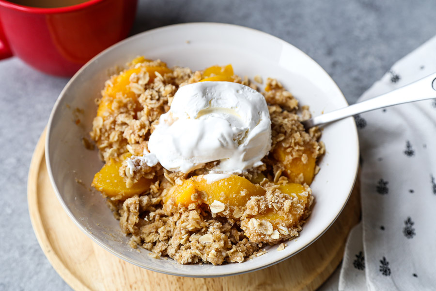 RICE COOKER PEACH CRISP